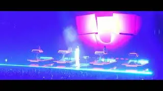 Stromae - Invaincu, LIVE in San Francisco, 10-26-22, Multitude Tour