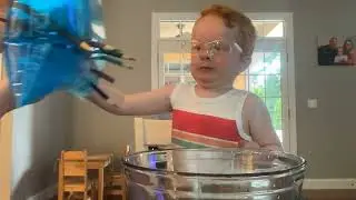 Alex&rsquo;s Science Experiments - Episode 1