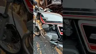 Restoration of Vintage bike Yamaha RD350 (1973) | From Scrap to Showroom White