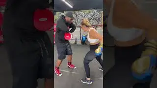 Mittwork with @mittqueen #boxing #usaboxing #bsba #mitts #padwork #classisinsession #mittqueen