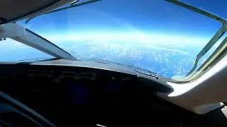 Challenger 300 checking in on HF/CPDLC position report over the ocean