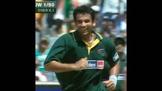 Захир Хан чуть не вывел Адама Гилкриста из игры дважды за два мяча &mdash; Clever Bowling