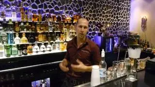 Flairbartending-Meister Grischa Willrich im Szenealarm-Interview