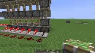Minecraft. Building a piston gate for a castle.