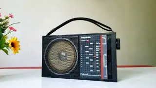 Đ&agrave;i radio cổ : Toshiba RP 22  s&oacute;ng si&ecirc;u khỏe.