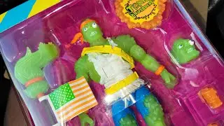 Super 7 Toxic Crusaders Red Rage Toxie Figure Unboxing and Q.C.