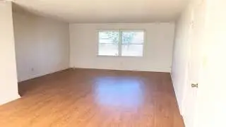 Apartment for Rent in Newburgh, IN - Under $1000