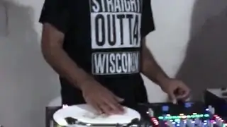 Trife's Walking 4TC-&Oslash;C Orbit + dj Raedawn skratch clips (5-11-2016) (15 takes) @WikiWednesdays day3