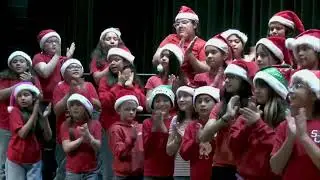 Pearce Elementary Choir performs &lsquo;Feliz Navidad&rsquo;