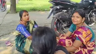 আমরা সবাই মিলে অভয়া মায়ের মন্দিরে পূজো দিলাম 