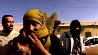 Libyan troops defy Gadhafi   side with protesters  Feb 2011