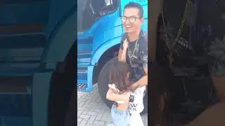 Meus netos no azul&atilde;o depois da carreata .