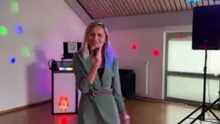 S&auml;ngerin - Tamada - Hochzeitsmoderation und DJ - No Roots Song