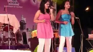 Nezz Sisters singing
