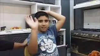 شوفوا شنو شغلة راجدي حمودي وضحكو عليه/حمودي وجماعته ومشاكستهم بباص المدرسه/جوله صباحيه شوارع بغداد 🌹