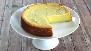 Vietnamese baked mung bean cake (B&aacute;nh đậu xanh nướng)