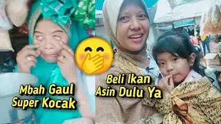 Gendong Farah Belanja di Warung Mbah Gaul // Pasar Tradisional // Tukang Es Cendol Jadi Youtuber