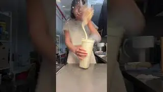 How to make exploding lemon cake 🍋💥😭