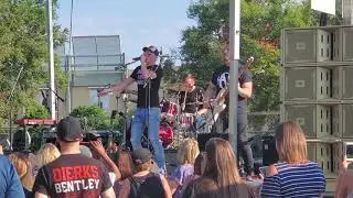 Travis Denning 