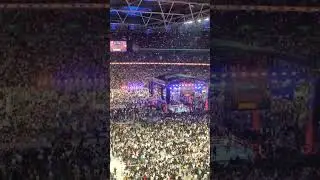 Usyk Vs Dubois 2 -SWEET CAROLINE!