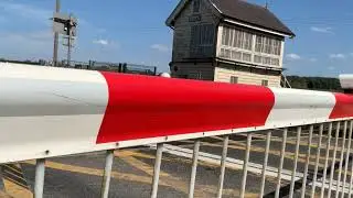 Elsham level crossing