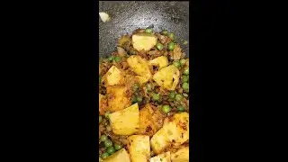 Cauliflower peas potato Curry | 10 Minute Recipe | Gobi Curry #shorts #viral #shortsfeed