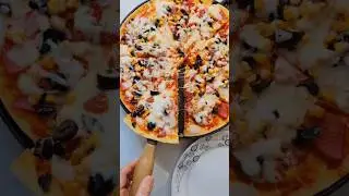 5 DK da pratik pizza 🍕🍕 #eatingfood #pizzarecipe #kahvaltılıktarifler #breakfastrecipe