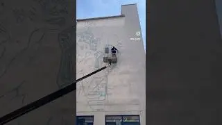 @osaseven295 painted mural in Vienna using #Sketchar app on #MetaQuest. #mural #osaSeven #vr #ar