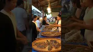 Afternoon Crowds at Traditional Markets@muhammadarif-ai