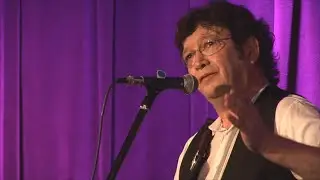 Shake Russell performs Ballad of Angus Mustang at McGonigel's Mucky Duck in Houston