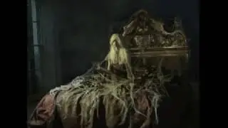 Miss Aniela Short BTS Barocco House 