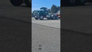 #mack #mackktrucks #automobile #trucking #truck #trucker #semi #bigrigs #trailer #semitruck