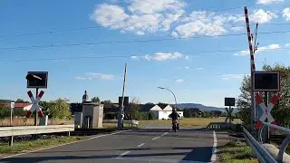 Der Bahn&uuml;bergang von Augsfeld bei Ha&szlig;furt heute von beiden Seiten nochmal