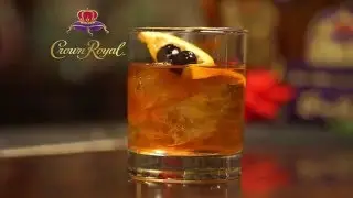 How to Make a Crown Royal Deluxe&trade; Old Fashioned Cocktail