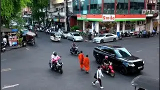 Cambodia Live Cam | Raw Life & Crazy Traffic in Phnom Penh