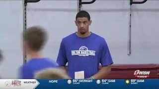 Tre Alexander Joins Holton boys basketball staff, reunites with former coach
