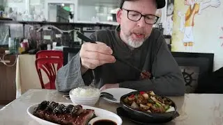 Stewed Pork Intestines in a Clay Pot and Pork Ribs | Chinese Food in Thailand | Jan Tom Yam