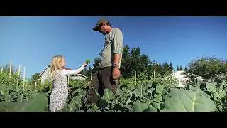 Gracie's Backyard (FULL MOVIE) - Ridgedale permaculture, Sweden