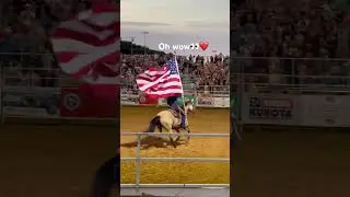 #tennessee #rodeostyle #sunset How beautiful is that sunset and flag?! Horse is stunning too.