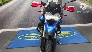 Moto Guzzi V85 TT Evocative Blue 2024