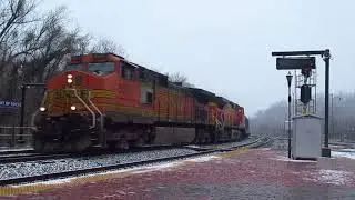 CSX L-153 Passes By A Snow-Covered Point Of Rocks With Two BNSF GEVO&rsquo;s Leading