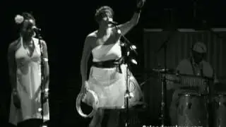 Zaki Ibrahim :: En Vivo