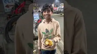 The customer who comes in white clothes will get a free momo #minivlog #viralvideo #vlog #trending