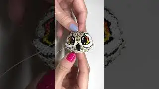 🦉 Beaded Owl Pattern 🦉 Beadwork Patterns Peyote Stitch Ornaments Beaded Animals  #beading