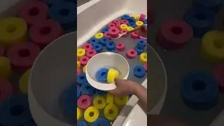 We made the ultimate CEREAL BATH!