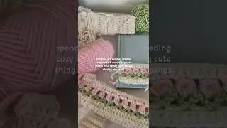 #crochet book cover & sleeve #crochettutorial is on my channel #booktube #booklover 📚🌷