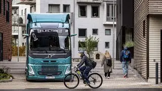 Volvo Trucks &ndash; Train teens with See and be seen