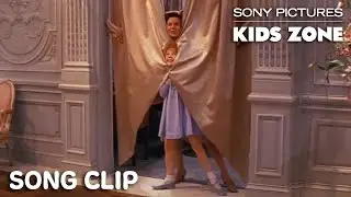 ANNIE (1982): &ldquo;Let's Go To The Movies&rdquo; Full Clip | Sony Pictures Kids Zone #WithMe