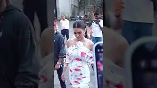 KRITI SANON SPOTTED OUTSIDE STUDIO OF JHALAK DIKHLA JA FOR SHOOT #kritisanon #bollywoodactor #altv