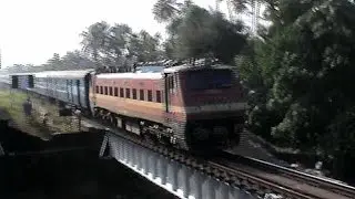 ED WAP-4 Ernad Express crosses Kurumali river bridge, and meeting ED WAP-4 Island Express